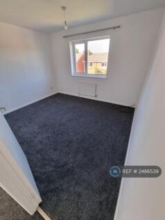 Master Bedroom 3.1m x 3.5m
