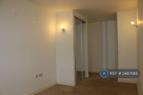 Bedroom Fitted Cupboard