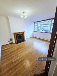Sitting Room (Fireplace)