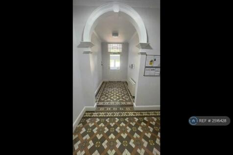 Front Entrance - Communal