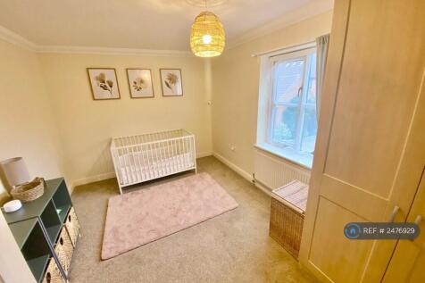 1st Floor Bedroom 3 Or Study (Front) 