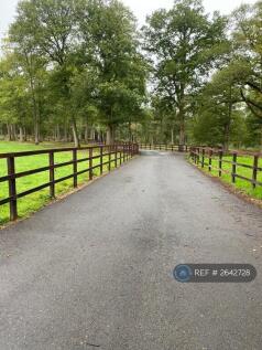 Private Estate Drive