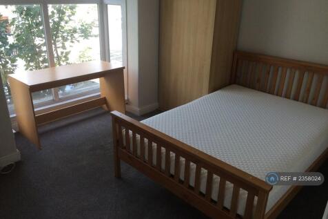 Rear 1st Floor Bedroom