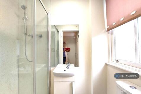 Room 1 Ensuite