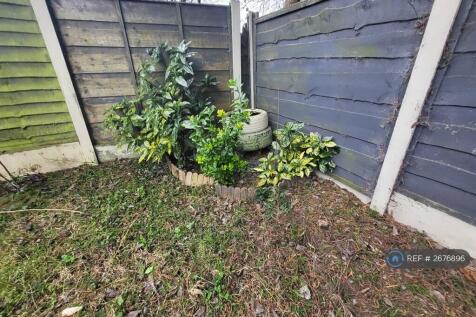 Corner Garden Features