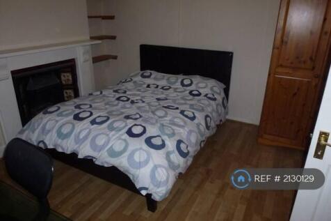 Bedroom 1 Downstairs Front