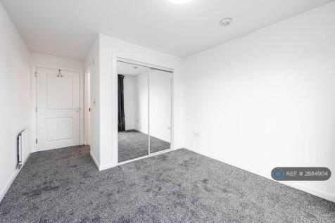 Large Double Bedroom