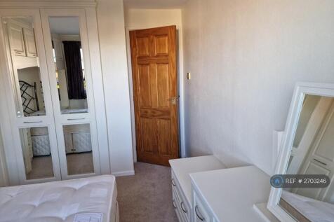 Bedroom Two 10 x 10'7