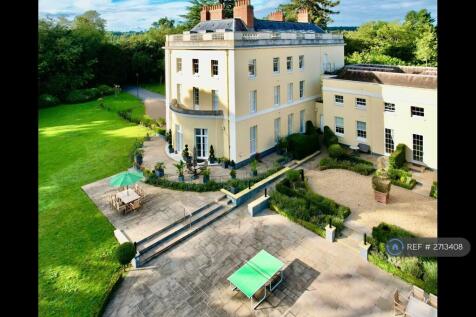 5.5 Acres Of Patio And Parkland