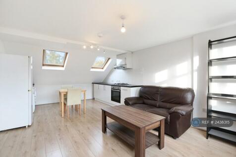 Living Room / Kitchen 