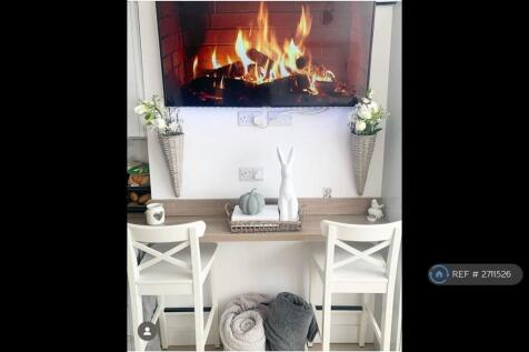 Breakfast Bar In Living Space &amp; Dinner