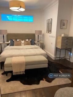 Bedroom 3 (King Size)