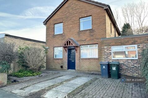 Front Of Flat &amp; Drive