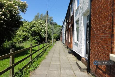  Pedestrian Walkway In Front Of The Property