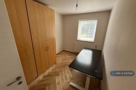 Second Bedroom/ Small Double  