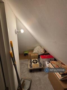 Lounge Eaves Storage