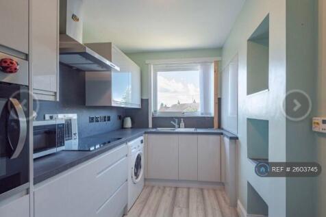 Newly Fitted Modern Kitchen