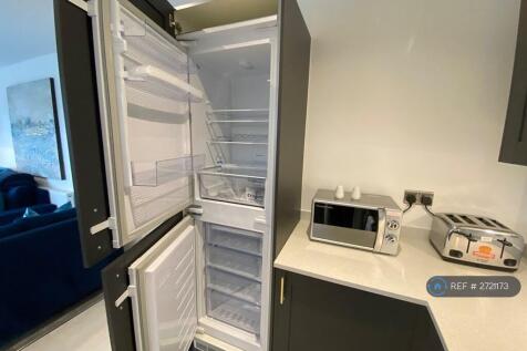 Integrated Fridge Freezer