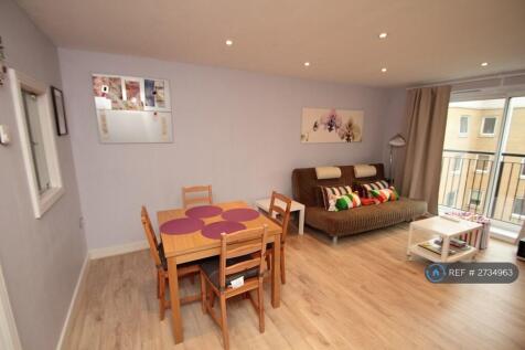 Living Room / Dining Room