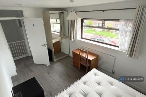 Upstairs Double Bedroom