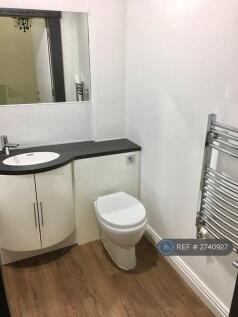 Room 1 Private Bathroom 