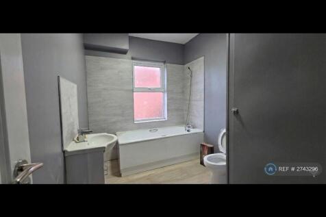 Master Bedroom Ensuite