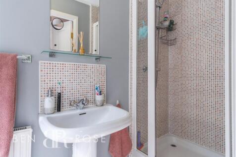 Master Ensuite