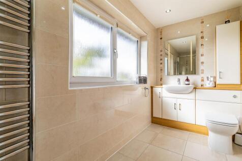 Master Ensuite