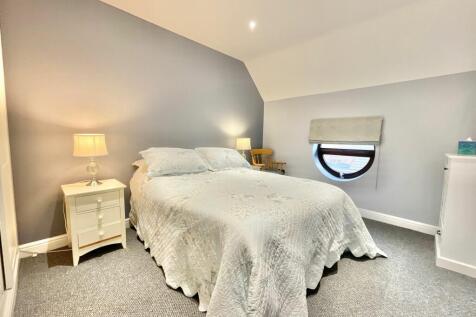 Coach house bedroom