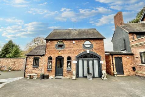 Coach house