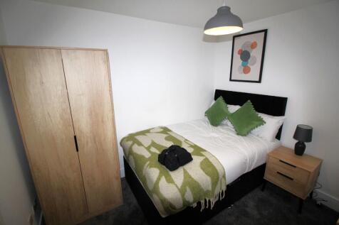 Bedroom (b) 