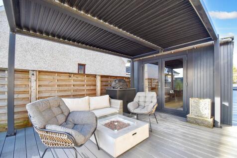 Decking Area Angle 1