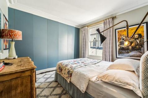 property in Elgin Crescent, 
Westbourne Park, W11