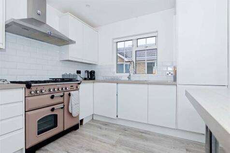 Windermere Crescent_9.jpg