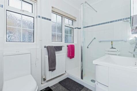 Windermere Crescent_7.jpg