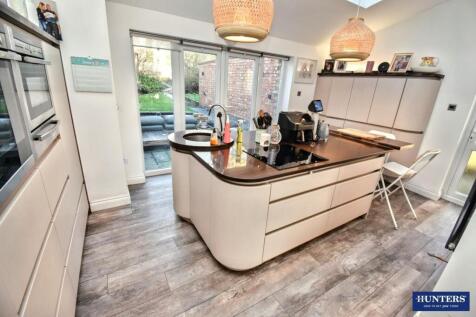 Kitchen-Breakfast room