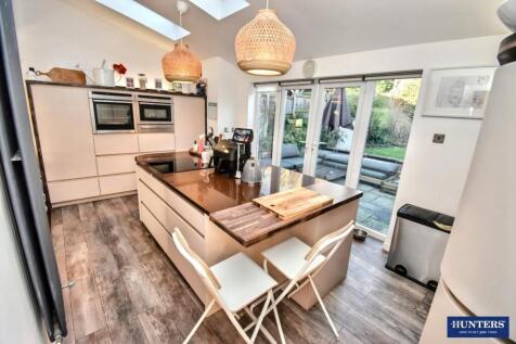 Kitchen-Breakfast room