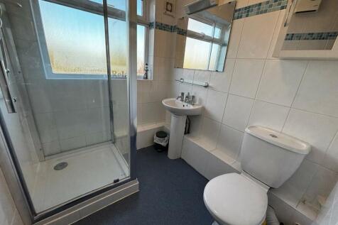 Shower Room.jpg