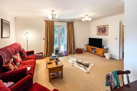 Lounge Dining Room New.jpg
