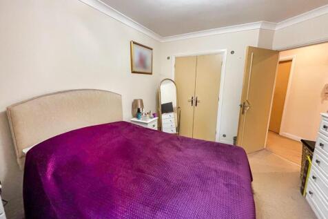Bedroom One 2.jpg