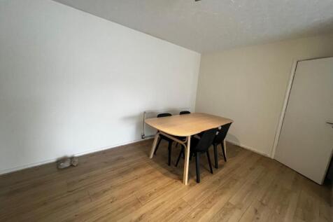 Living Dining Room 4.jpg