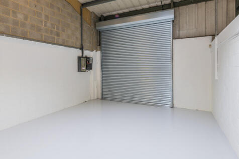 Unit 18 Horcott Industrial Estate, Fairford WEB-22.jpg