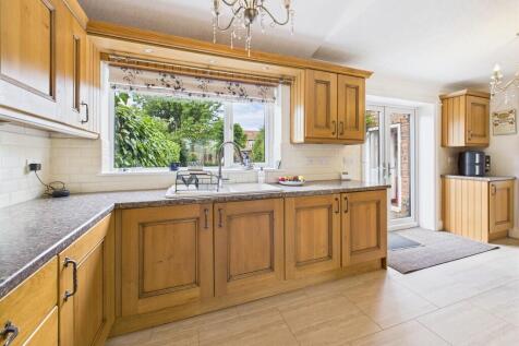 CAM01835G0-PR0217...