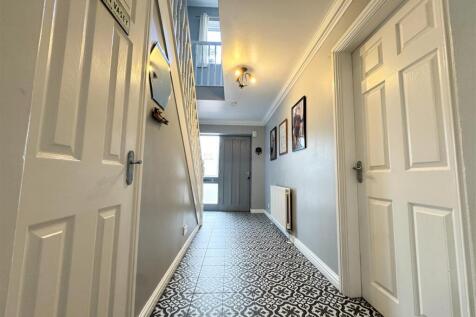 ENTRANCE HALLWAY