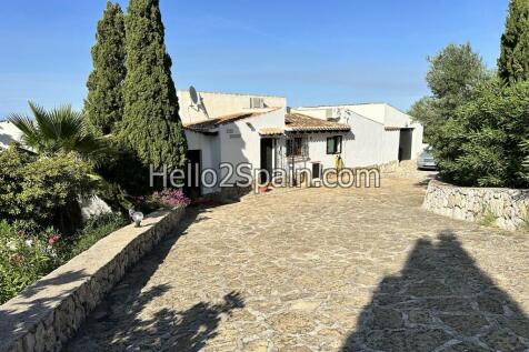 Property Image 4
