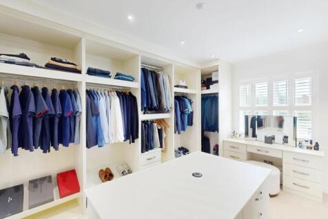 Walk in Wardrobe