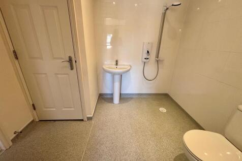 Jack and Jill En-Suite Wet Room