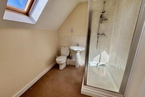 Shower Room/En Suite
