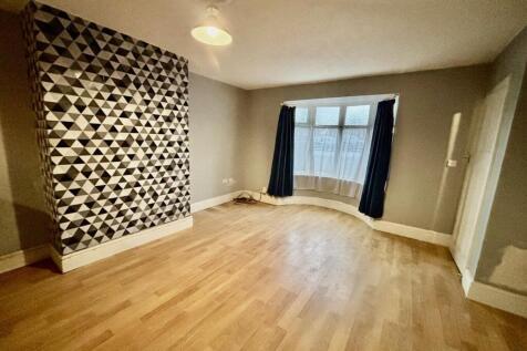 Open Plan Lounge/Dining Area