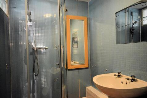 Shower Room.jpg